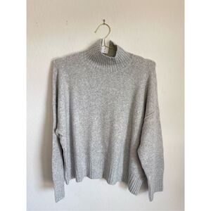 AMERICAN EAGLE Gray Mock Neck Sweater Size Small NWT